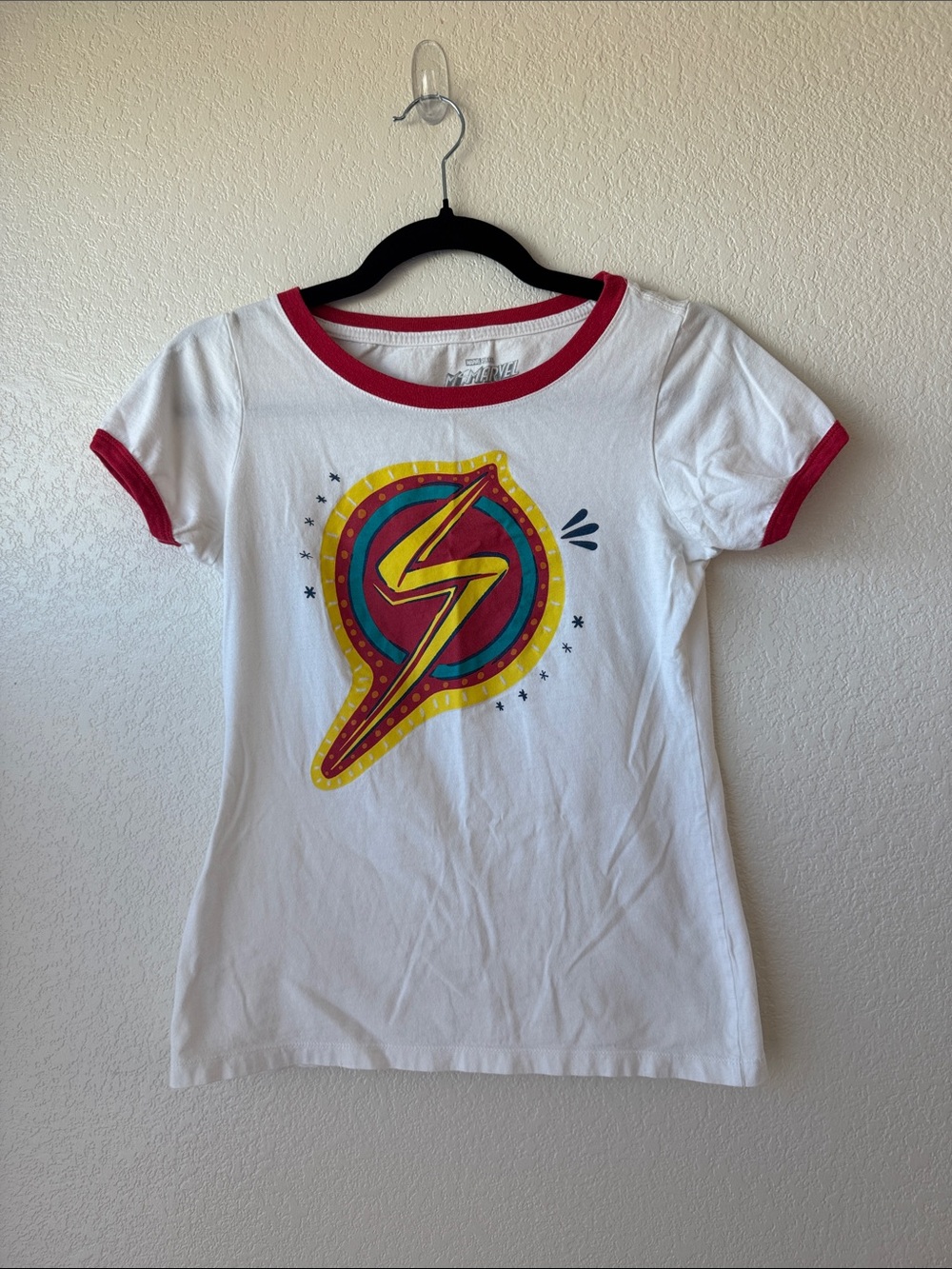 Marvel Studios Ms. Marvel Logo Ringer T-Shirt Women's Medium